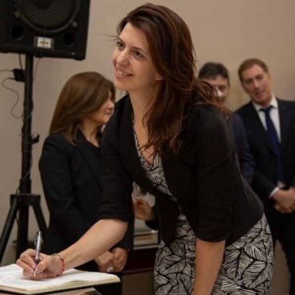 pLuEBfmLv_600x600__2